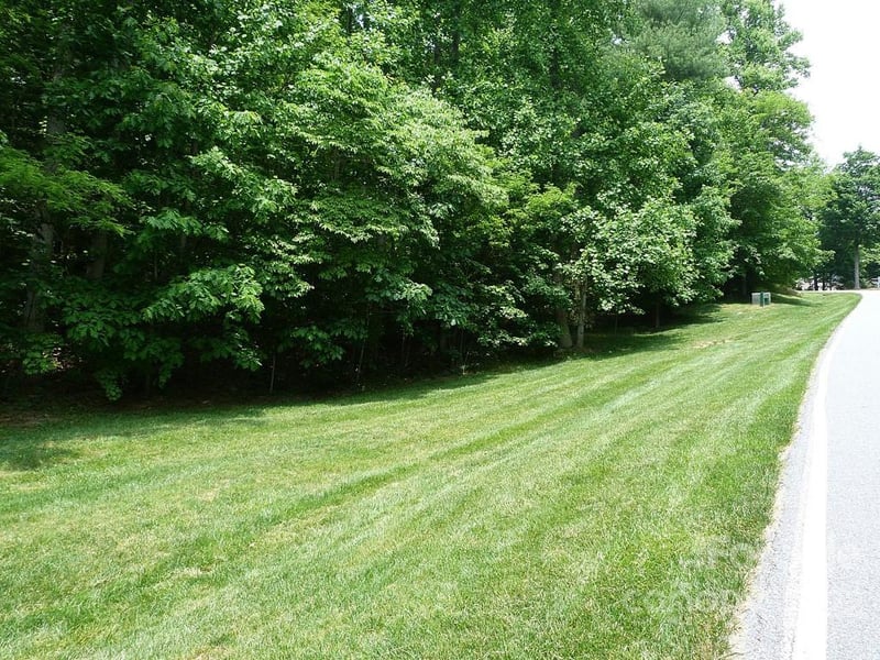 201 BENT PINE Trace Apt 180, Hendersonville, NC -  - $95,000