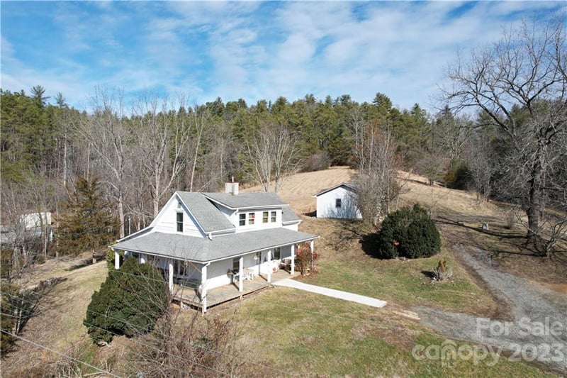 36 Stockton Branch Road, Weaverville, NC - 2 beds, 1 bath, 1,300 sqft - $699,000