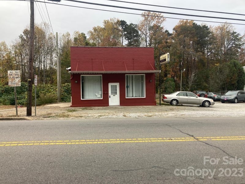 406 East Court Street, Marion, NC -  - $195,000