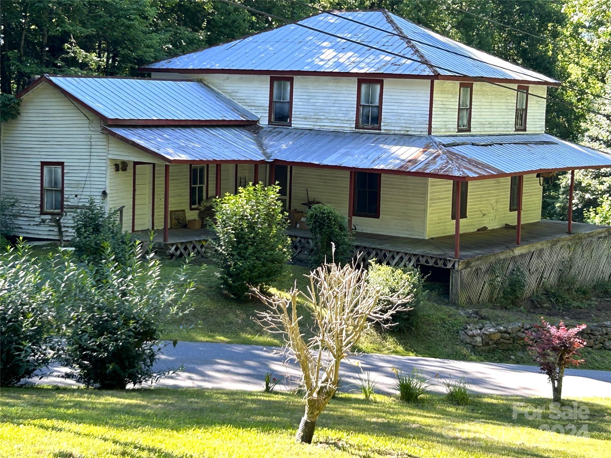 664 Woodfin Road, Sylva, NC. property listing photo