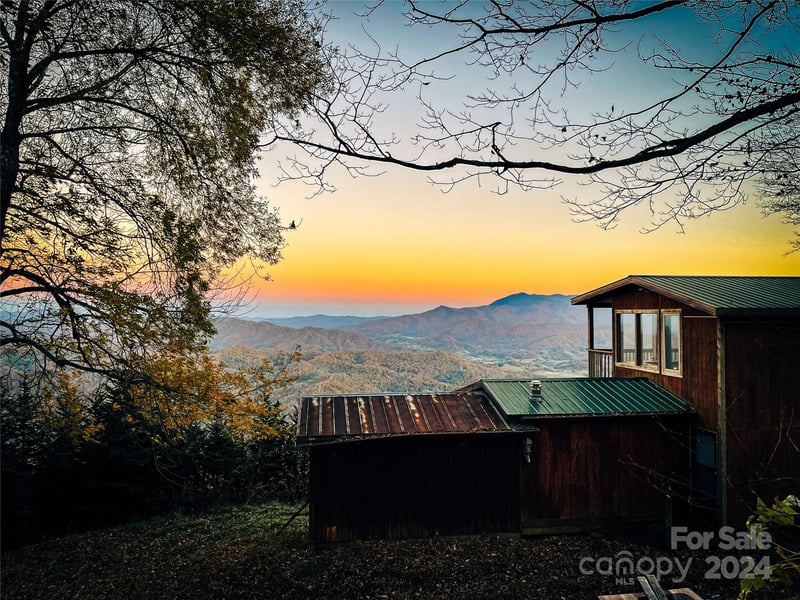1375 Swing Road, Burnsville, NC - 2 beds, 1 bath, 900 sqft - $900,000