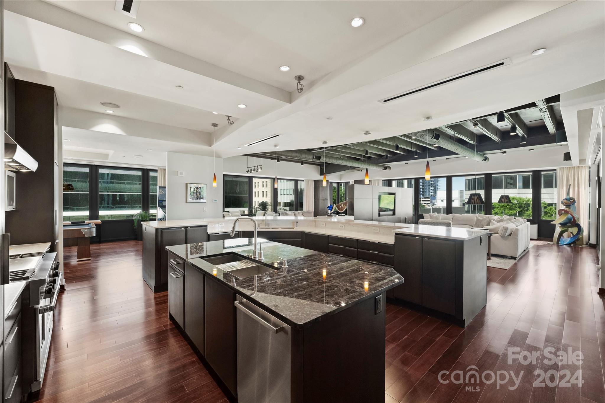 139 S Tryon Street Apt 6, Charlotte, NC. property listing photo