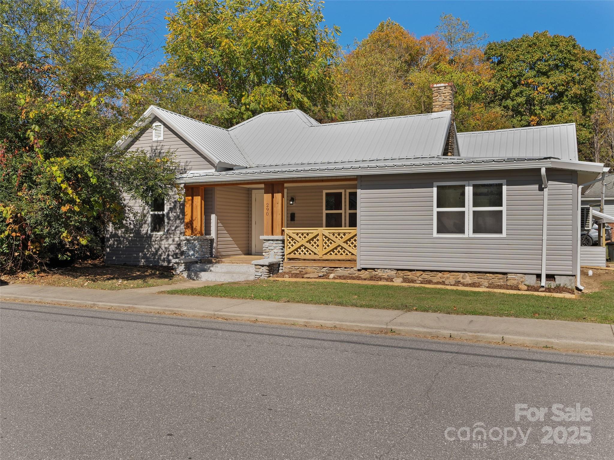 290 Killian Street, Waynesville, NC. property listing photo