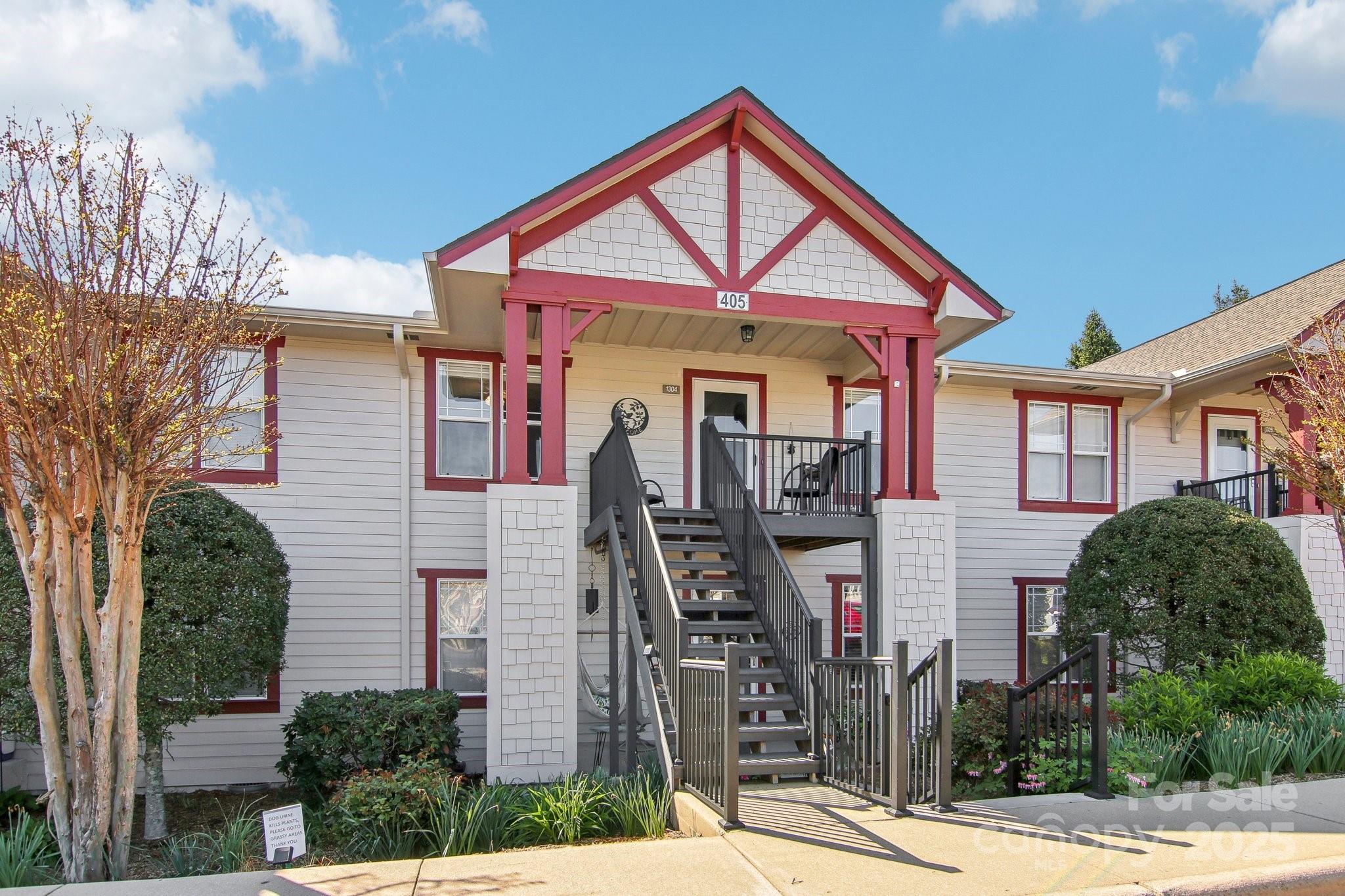 1304 Deermouse Apt 405, Hendersonville, NC. property listing photo