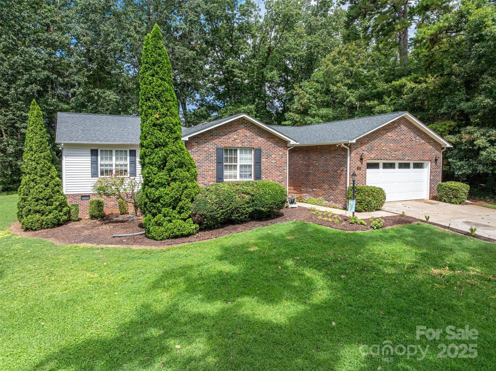 1335 Huckleberry Drive, Lincolnton, NC. property listing photo