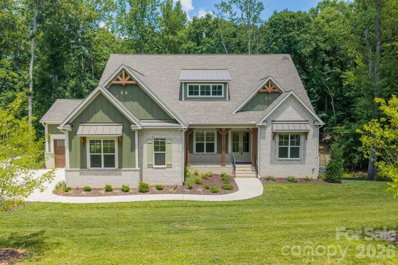 959 Tamary Way, Landis, NC - 5 beds, 4.5 baths, 4,800 sqft - $1,139,000
