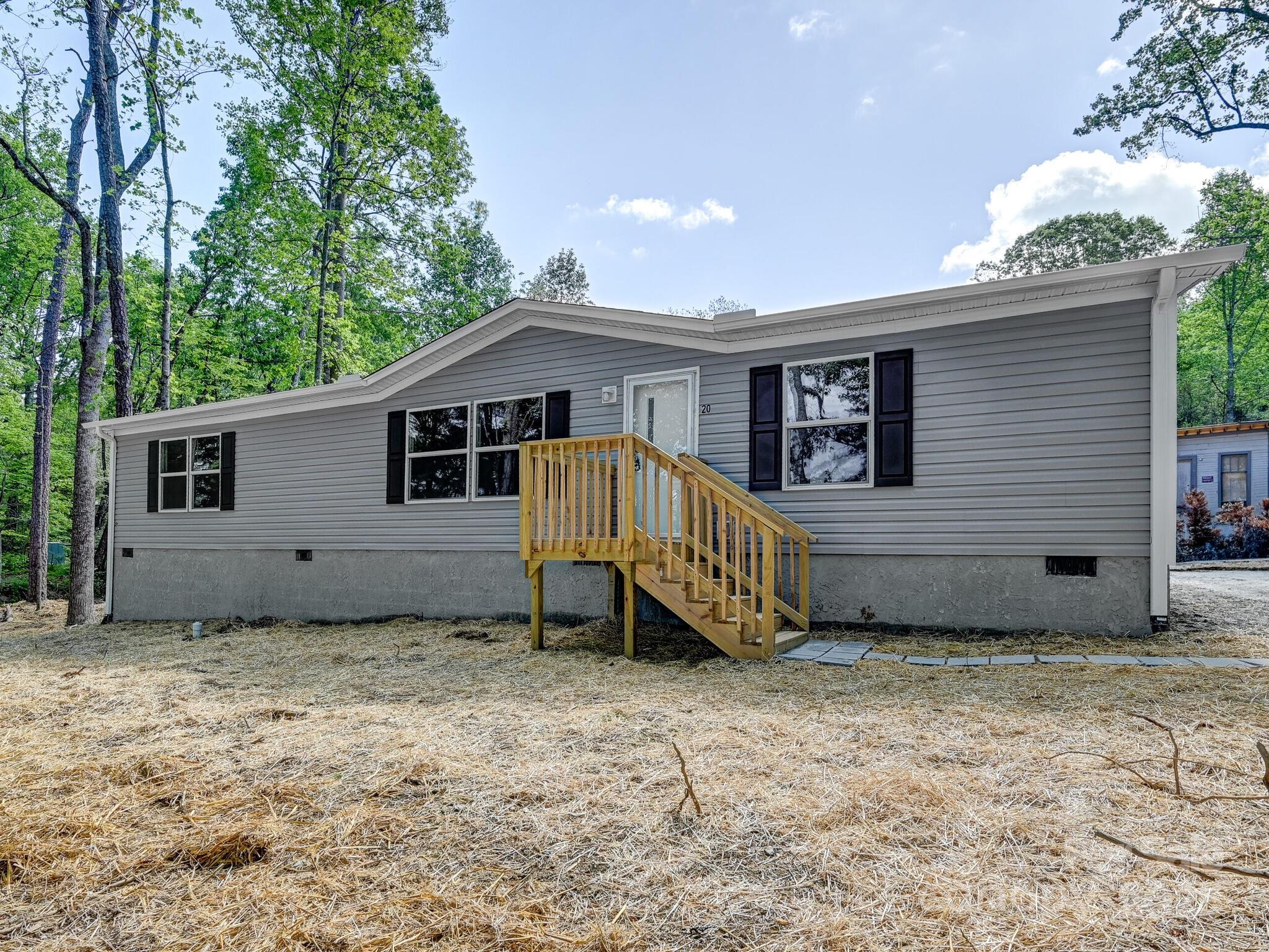 20 Windy Mountain Lane Apt 1, Hendersonville, NC. property listing photo