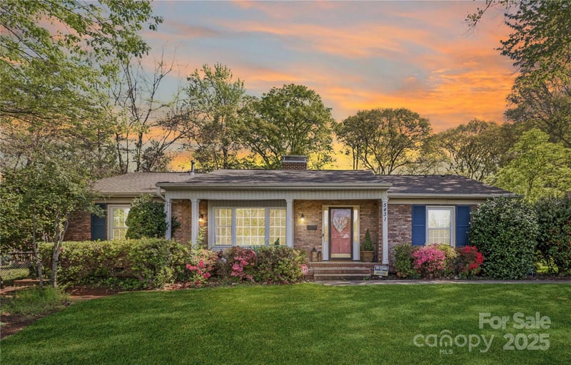 5431 Park Road, Charlotte, NC - 3 beds, 2 baths, 1,893 sqft - $1,100,000