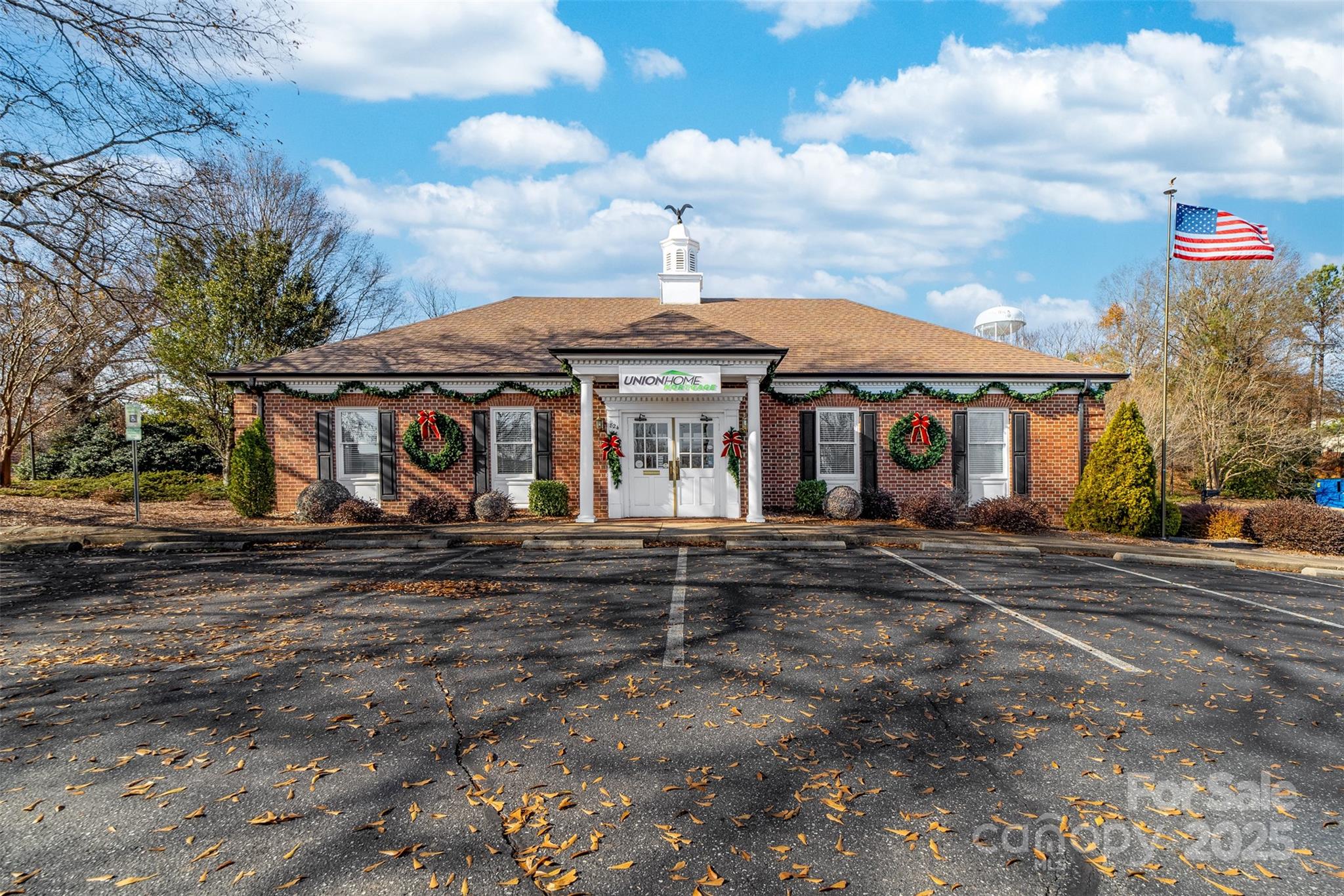 824 S Dekalb St, Shelby, NC 28150. property listing photo
