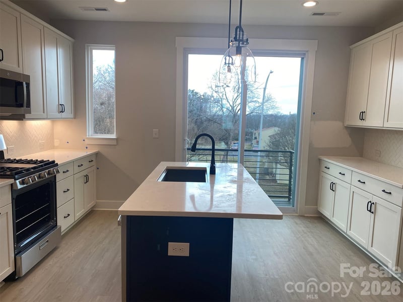 934 Callahan Street EQX1770, Charlotte, NC - 3 beds, 3.5 baths, 1,786 sqft - $443,900