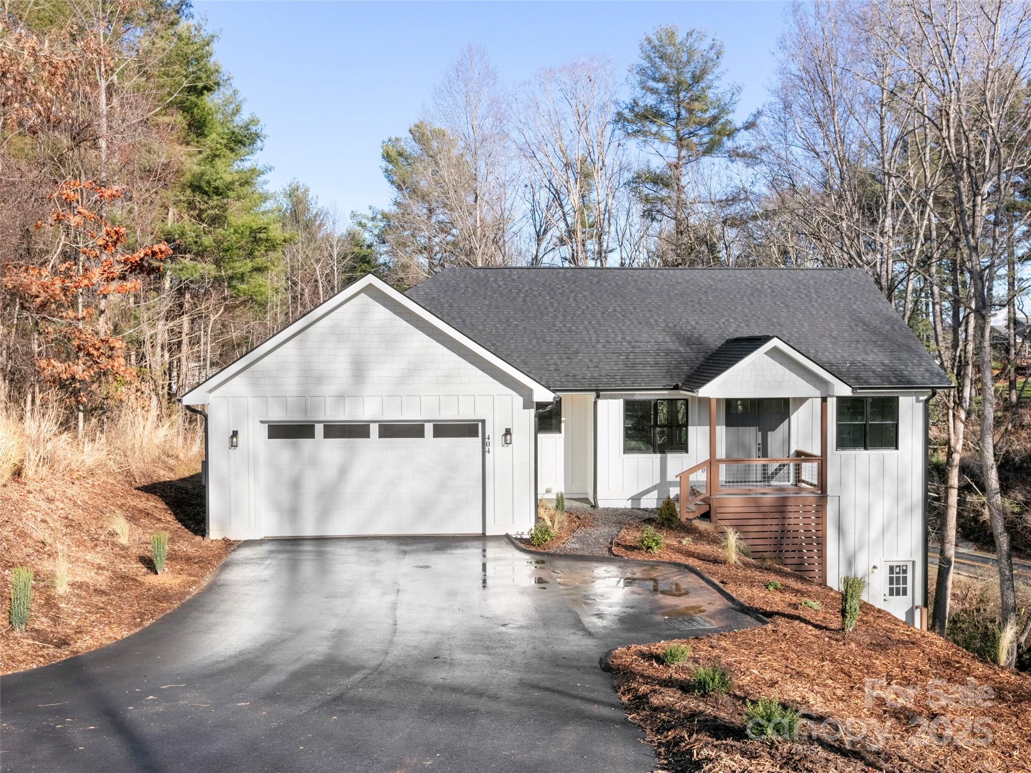404 High Ridge, Mills River, NC. property listing photo