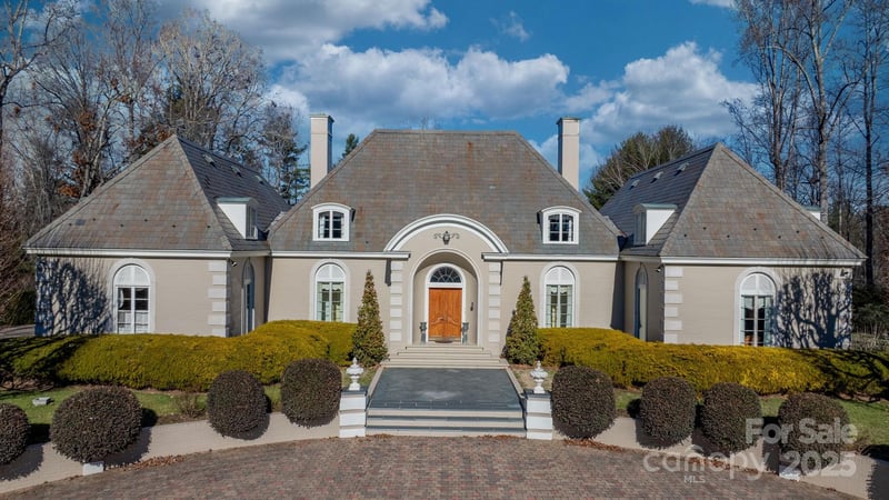 135 Claron Place SE, Lenoir, NC - 5 beds, 5.5 baths, 7,324 sqft - $1,950,000
