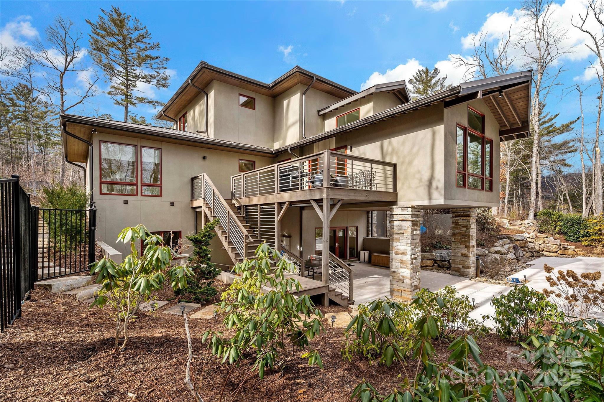 27 Hawberry, Asheville, NC. property listing photo