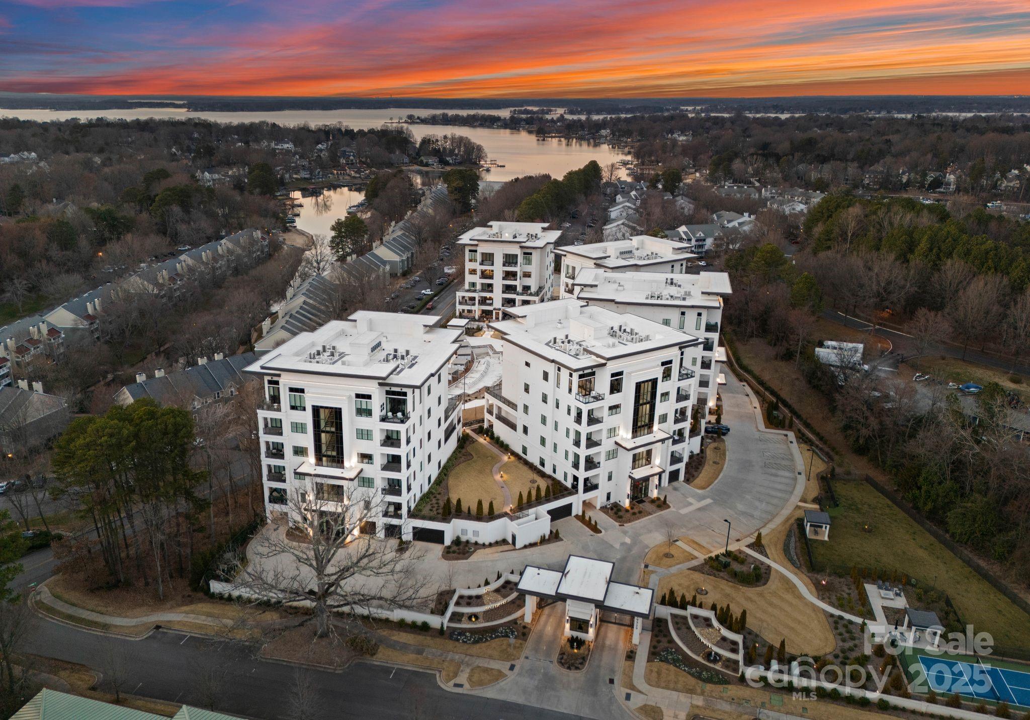 19329 Watermark 551/552, Cornelius, NC. property listing photo