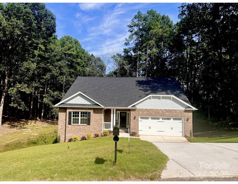2924 Noritake 59, Albemarle, NC - 5 beds, 4 baths, 3,878 sqft - $494,075