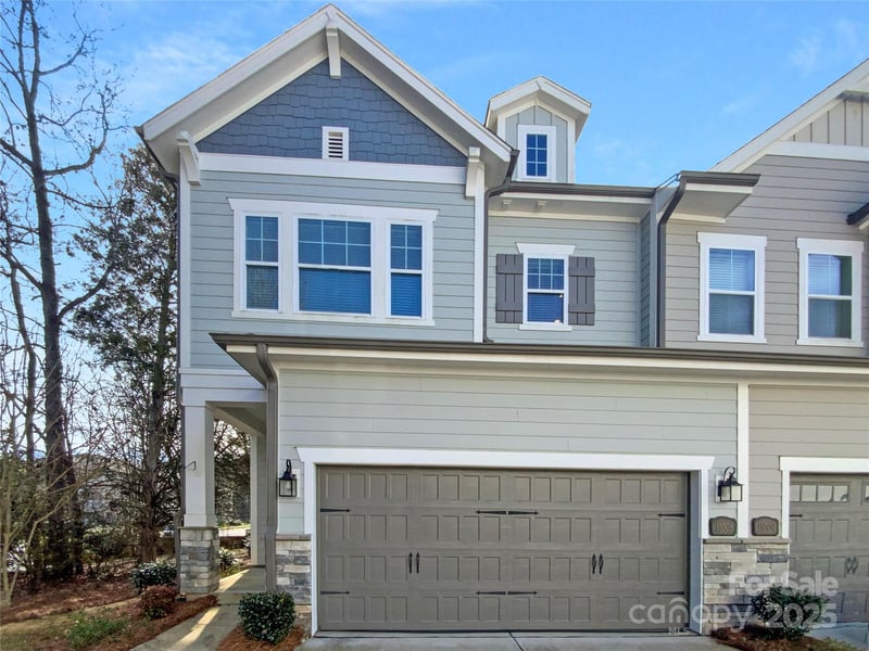 11005 Cobb Creek Court, Charlotte, NC - 3 beds, 2.5 baths, 2,342 sqft - $550,000