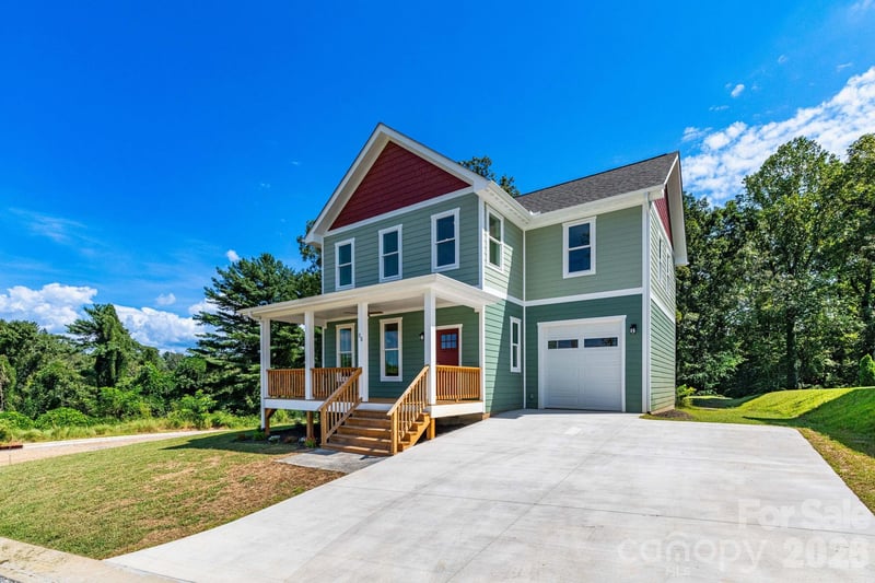 35 Loblolly Lane, Asheville, NC - 4 beds, 2.5 baths, 1,812 sqft - $615,000