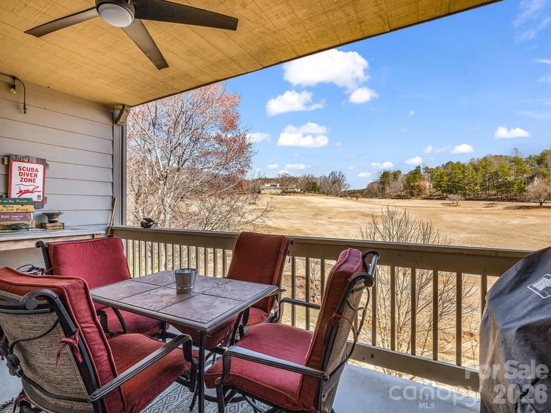 158 Stonecrest Court, Lake Lure, NC - 2 beds, 2 baths, 1,157 sqft - $319,900