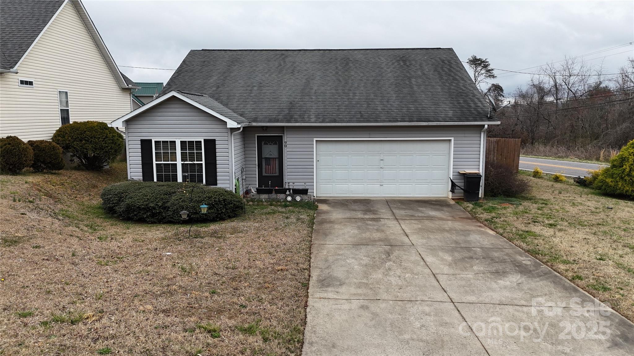 90 Elm, Morganton, NC. property listing photo