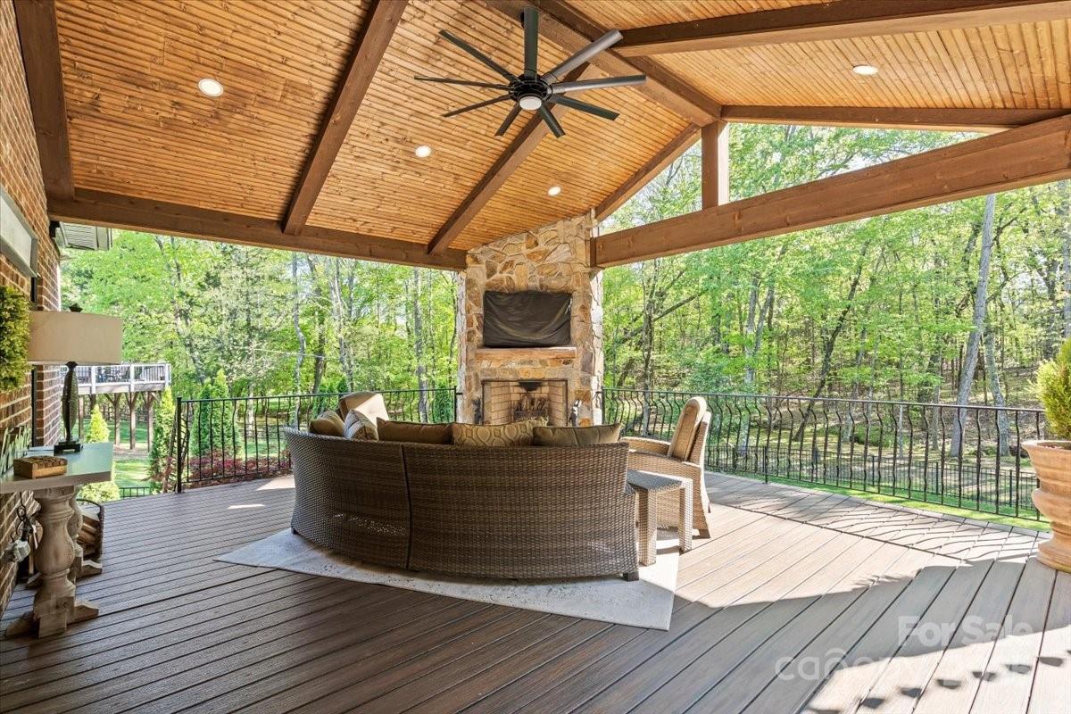 1614 Shimron Lane, Waxhaw, NC. property listing photo