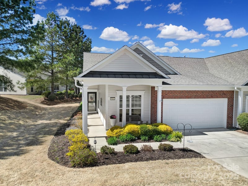 5011 Broad Lane, Fort Mill, SC - 2 beds, 2 baths, 1,438 sqft - $359,000