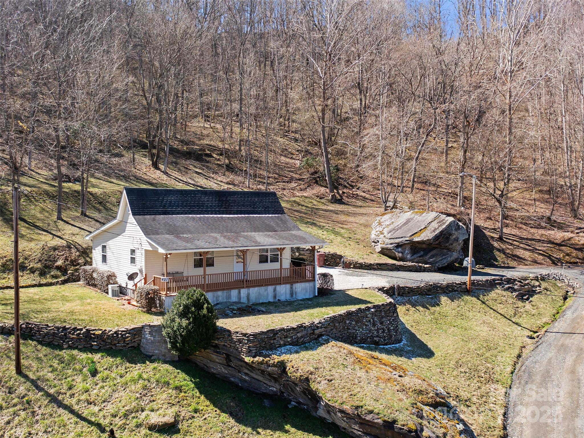 427 Johnson Cemetery Road, Bakersville, NC. property listing photo