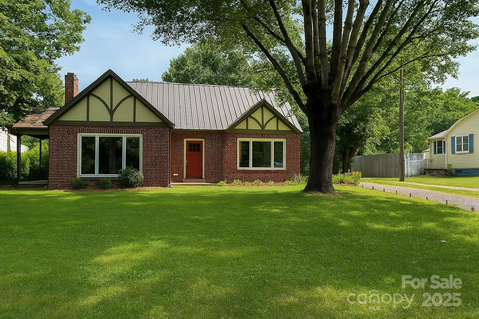 634 Rutherford, Marion, NC. property listing photo