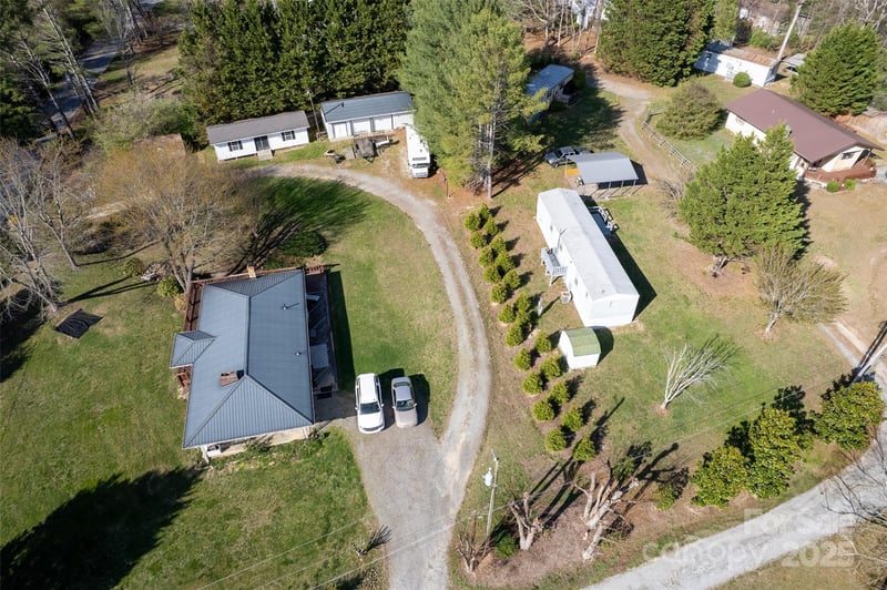 29 Delta Drive, Hendersonville, NC - 3 beds, 1 bath, 1,156 sqft - $1,900,000