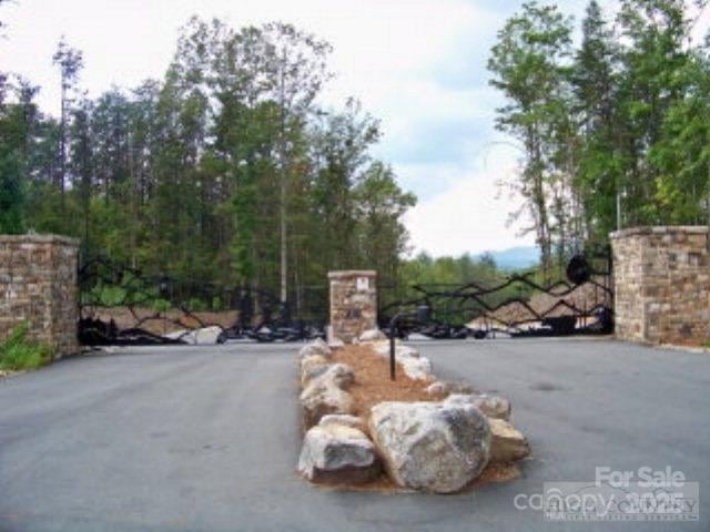 1552 Bear Cliff Drive Apt 32, Nebo, NC -  - $68,500