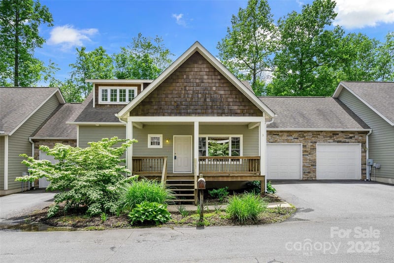 3 Teresa Way, Black Mountain, NC - 3 beds, 3 baths, 1,659 sqft - $417,750