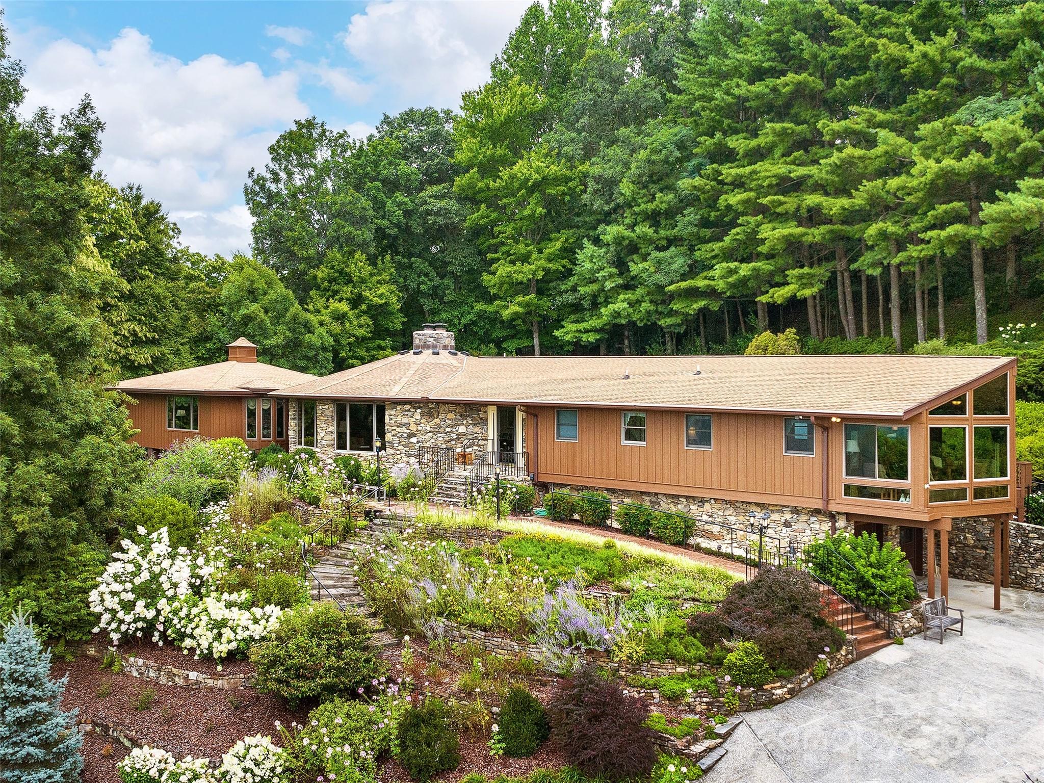 1300 Randy Drive, Hendersonville, NC. property listing photo