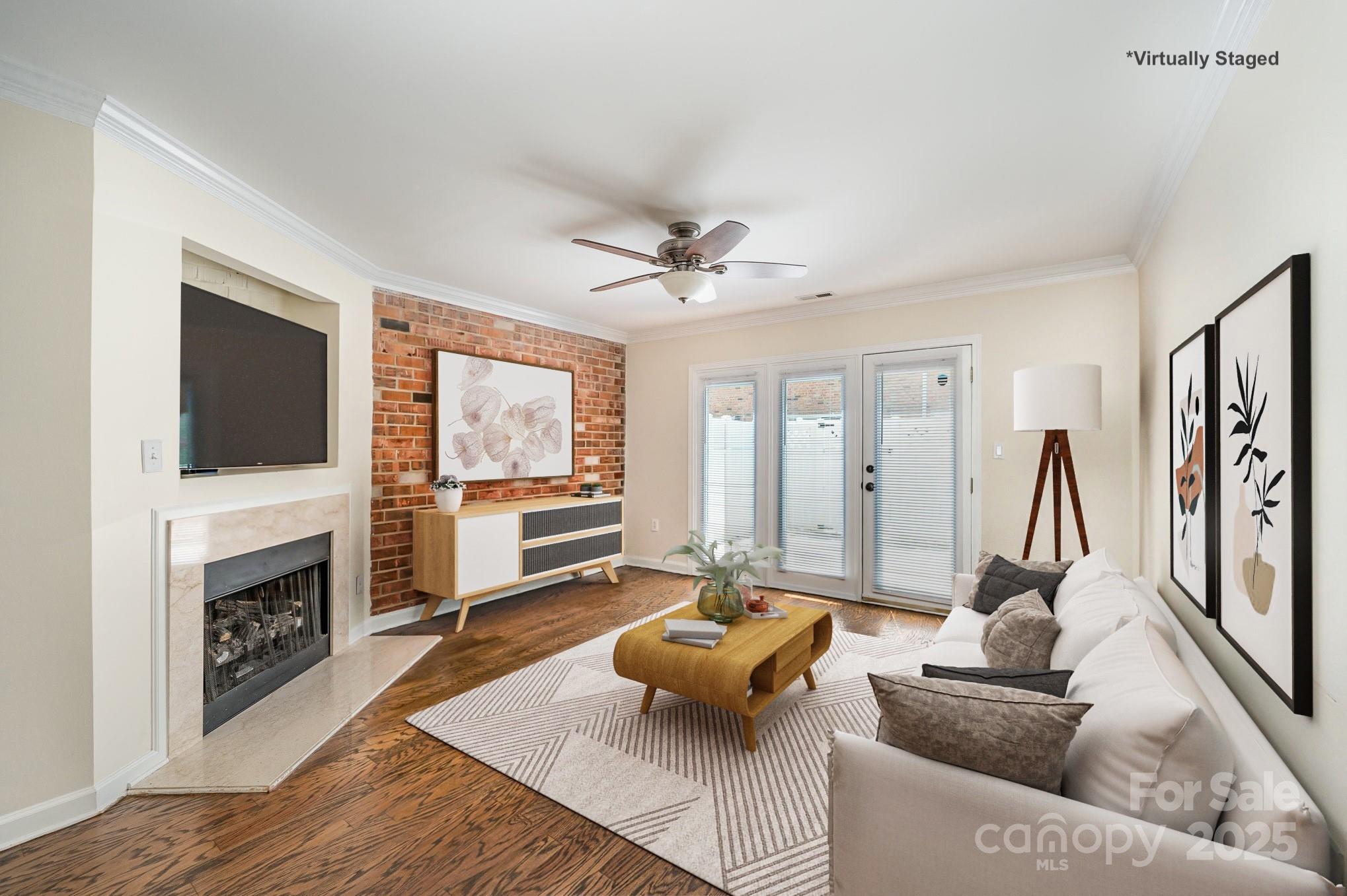 1218 Green Oaks E, Charlotte, NC. property listing photo