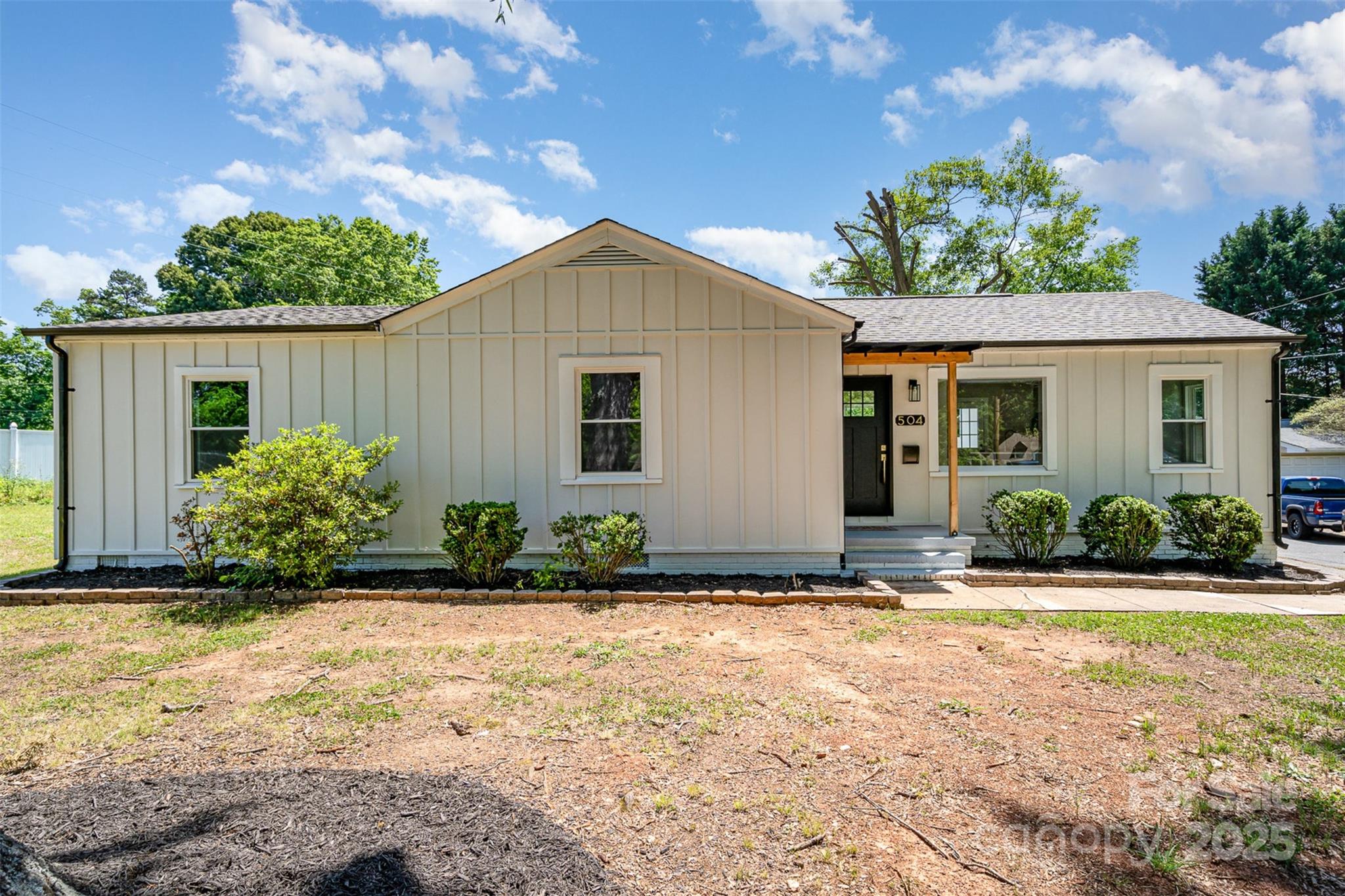 504 N Hawthorne Street, Mount Holly, NC. property listing photo