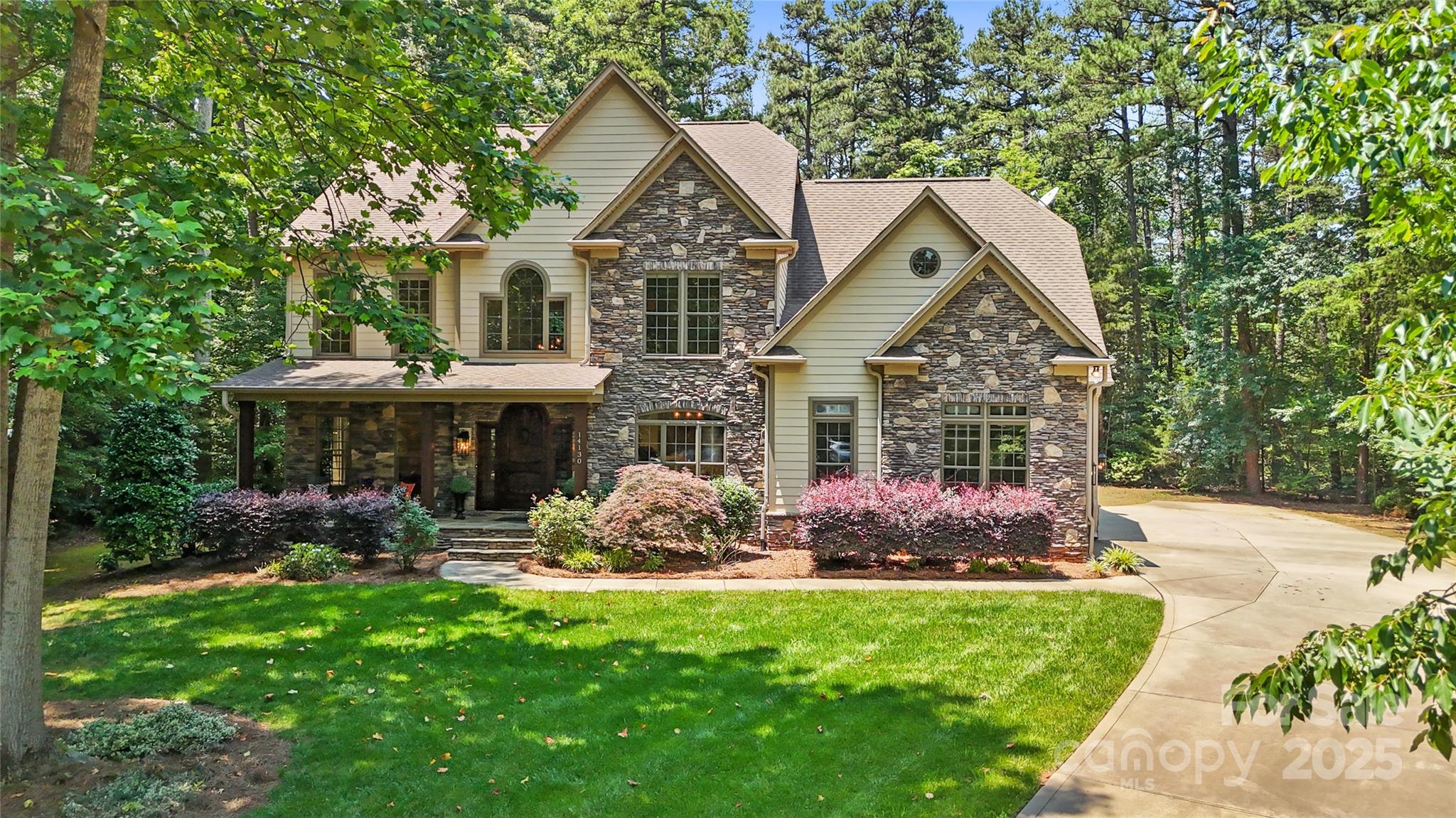 14130 Lea Point, Huntersville, NC. property listing photo