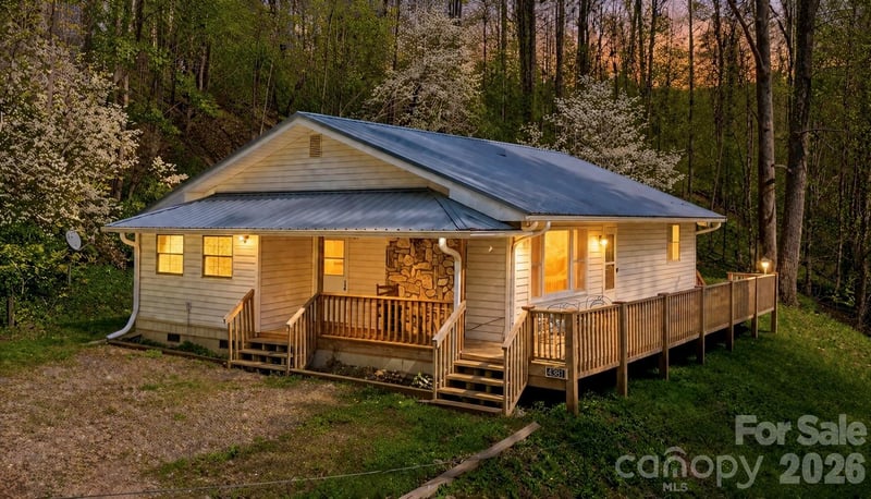 5381 State HWY 197 S Highway Apt 3, Burnsville, NC - 2 beds, 2.5 baths, 1,314 sqft - $279,900