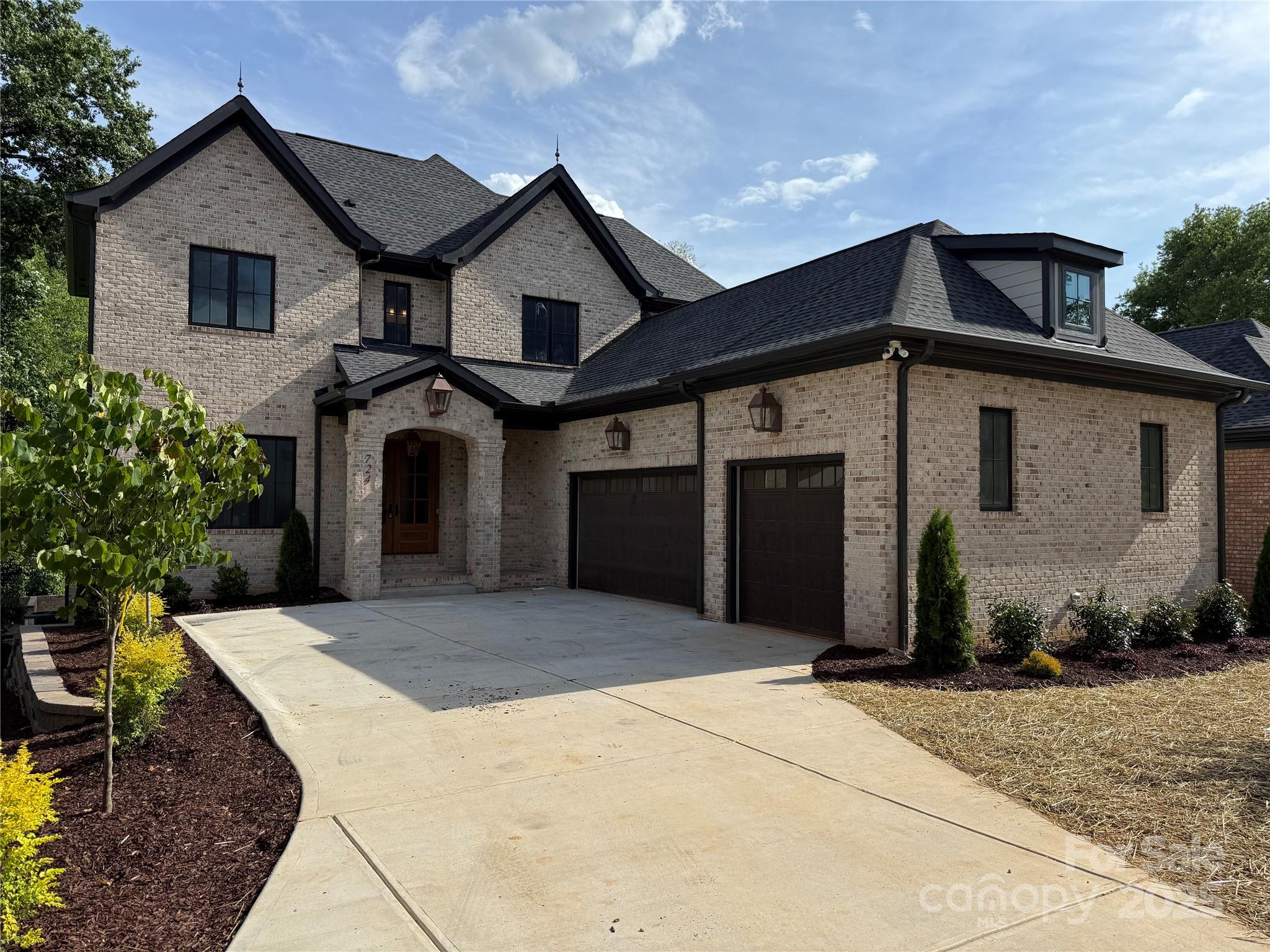 724 Ideal, Charlotte, NC. property listing photo
