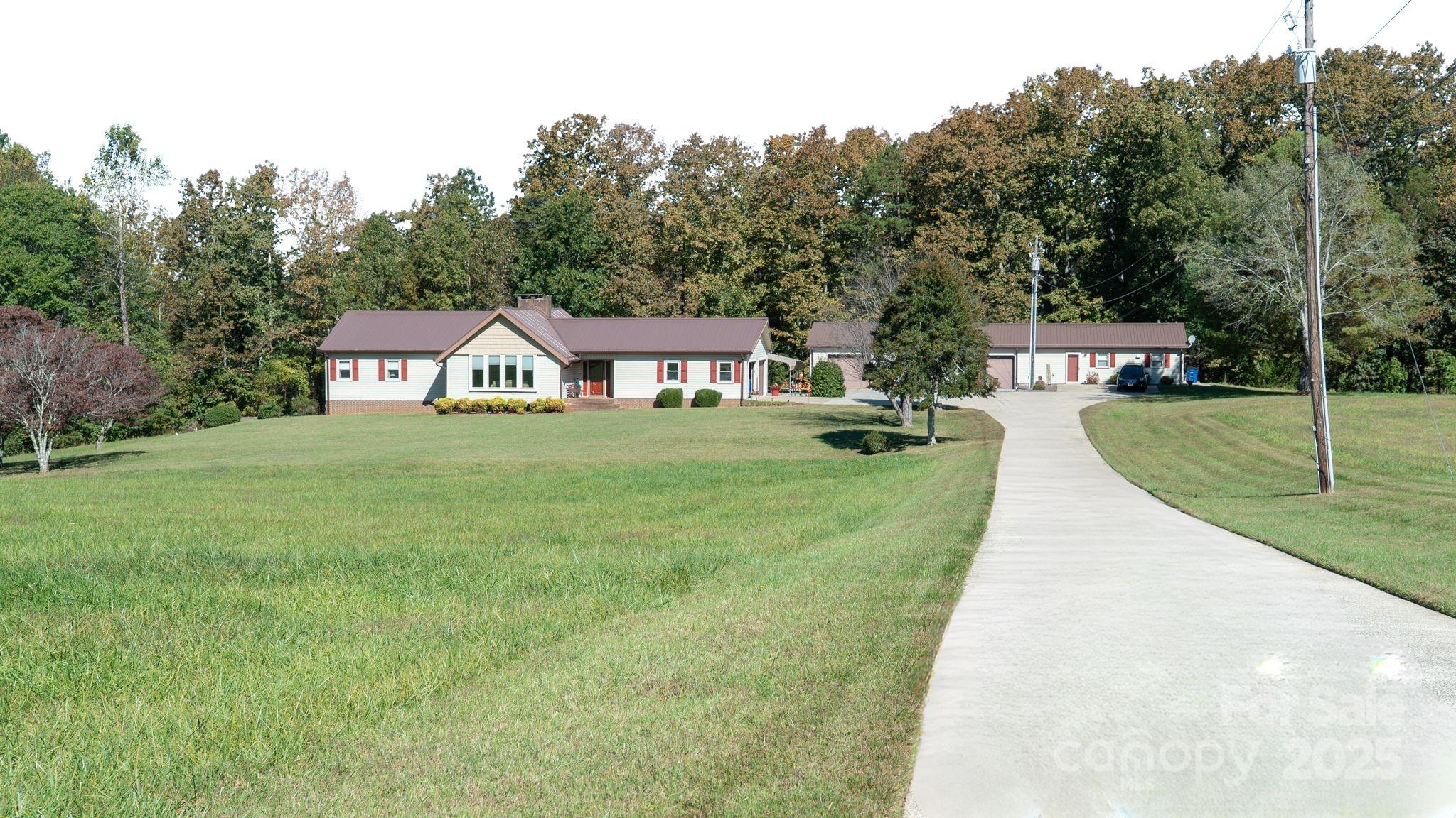 1368 Cajah Mountain, Hudson, NC. property listing photo