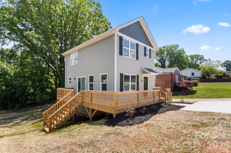 236 Elizabeth Avenue, Forest City, NC - 3 beds, 2.5 baths, 1,225 sqft - $264,500