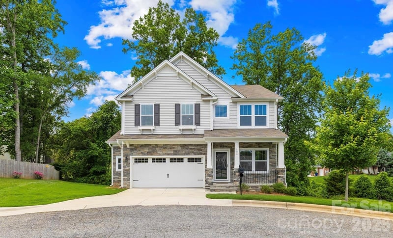 106 Kirsche Court, Mooresville, NC - 3 beds, 2.5 baths, 2,468 sqft - $449,000