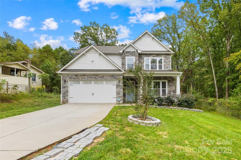 1727 grace Lane, Charlotte, NC - 5 beds, 3.5 baths, 3,734 sqft - $799,000