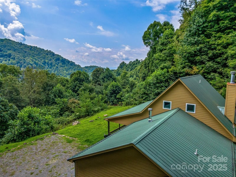 600 Charisma Drive, Marshall, NC - 3 beds, 3.5 baths, 2,138 sqft - $550,000