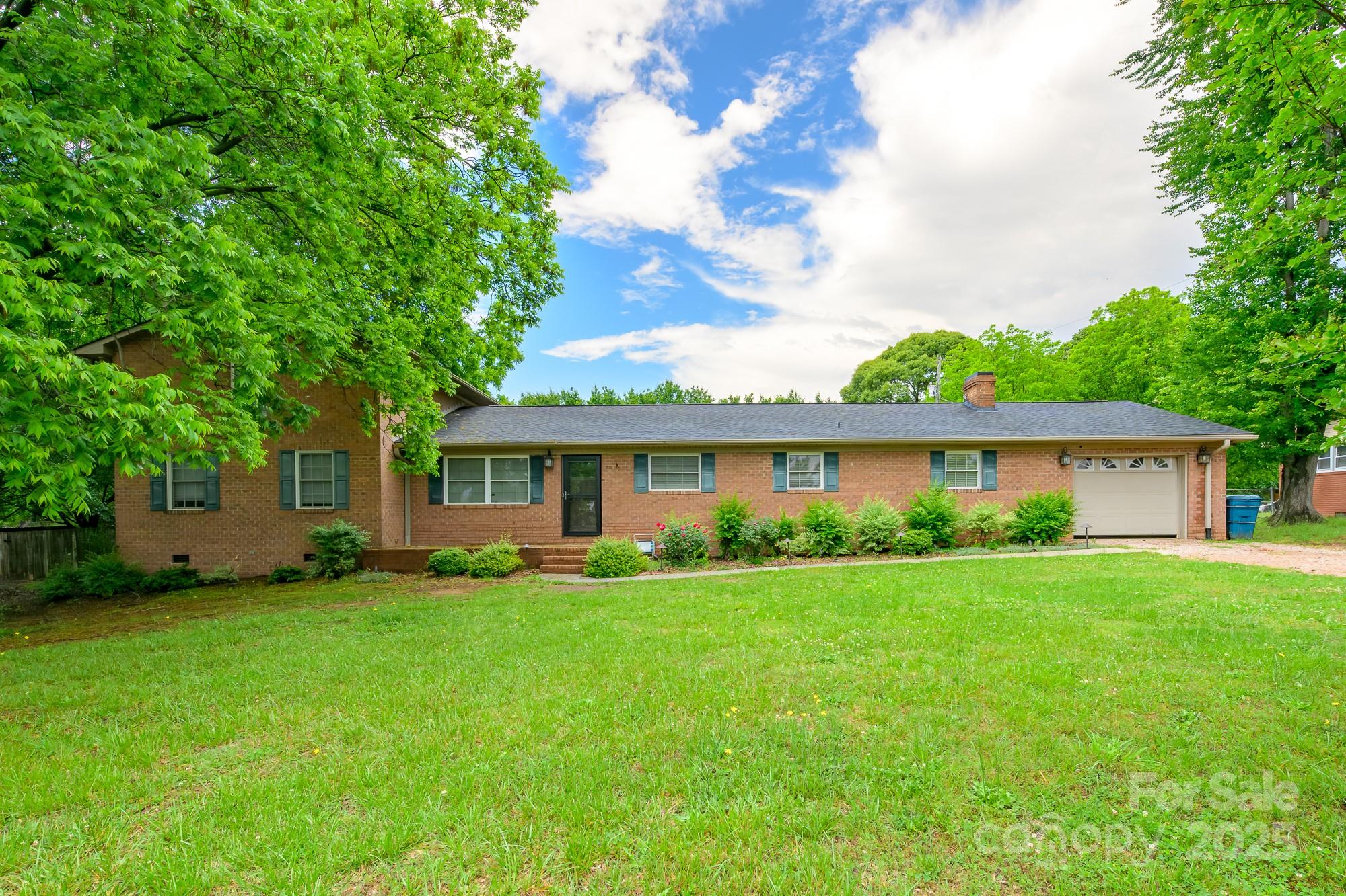 8282 Park Edwards Road, Kannapolis, NC. property listing photo