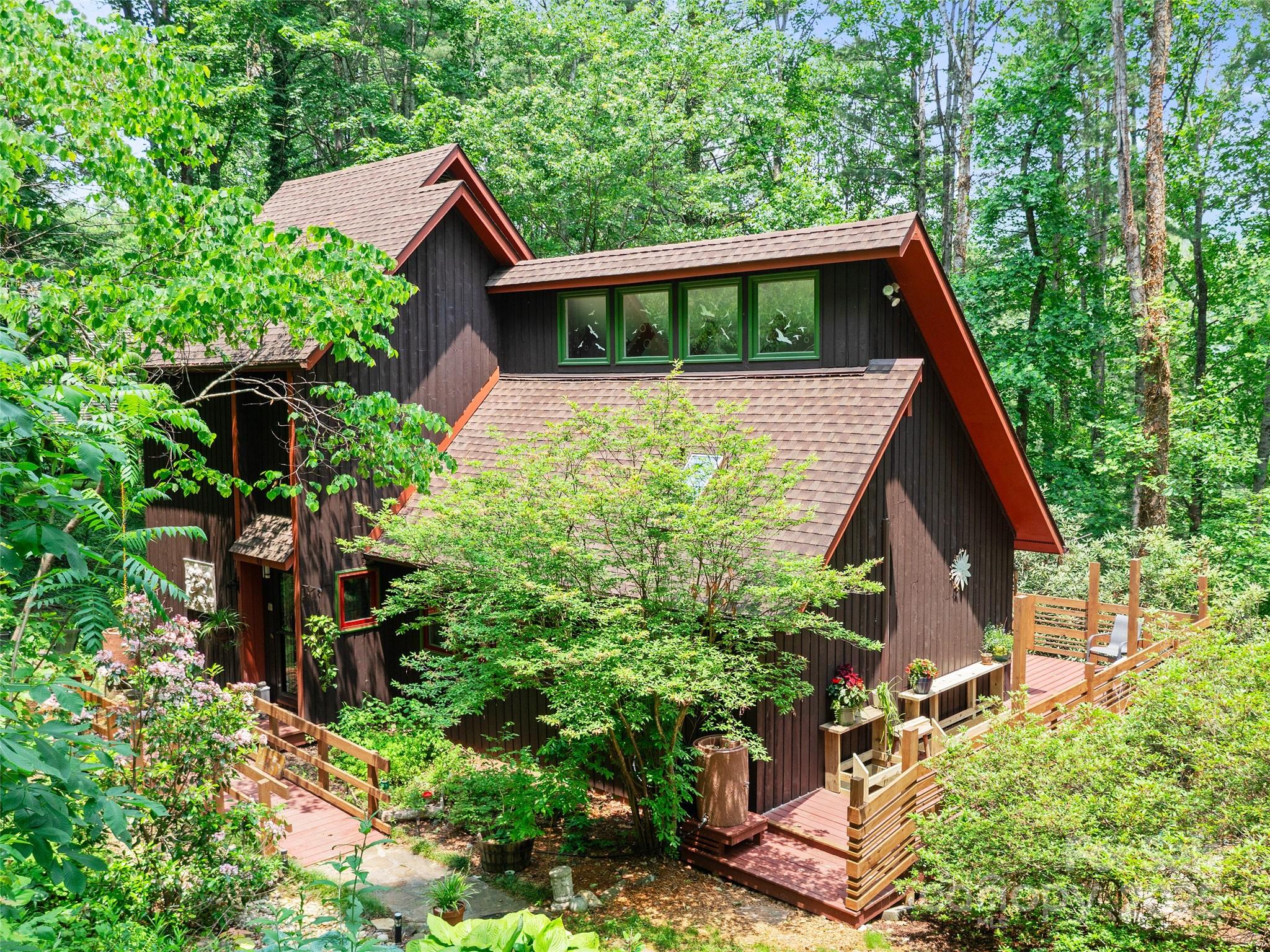 278 Mount View Drive, Burnsville, NC. property listing photo