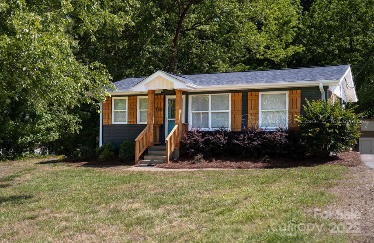 728 Morningside, Mount Holly, NC. property listing photo