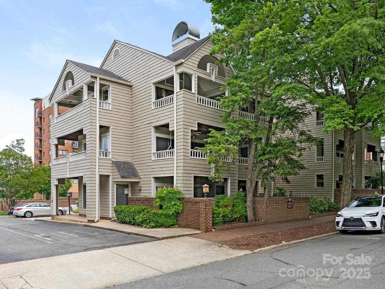 212 10th Apt 3, Charlotte, NC. property listing photo