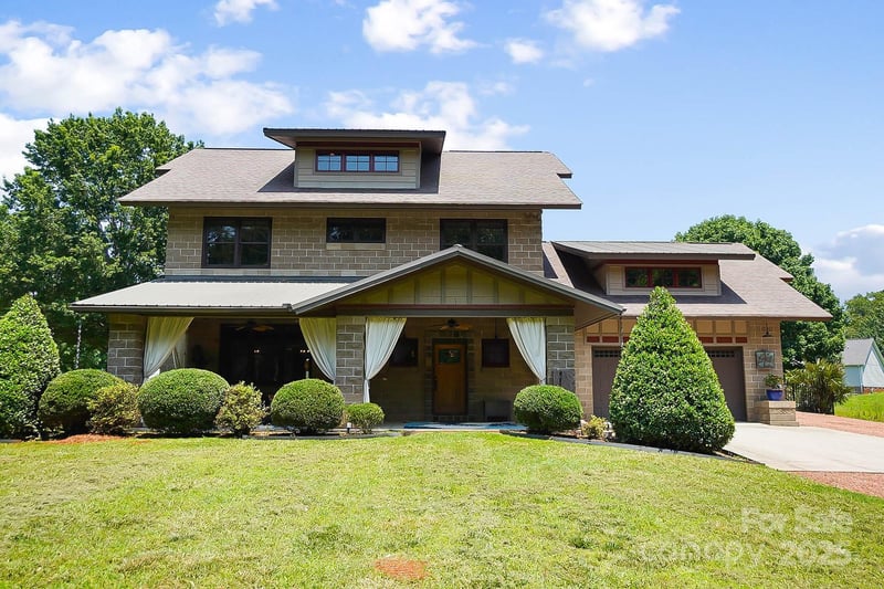 14701 Cabarrus, Mint Hill, NC - 3 beds, 4 baths, 4,564 sqft - $799,000