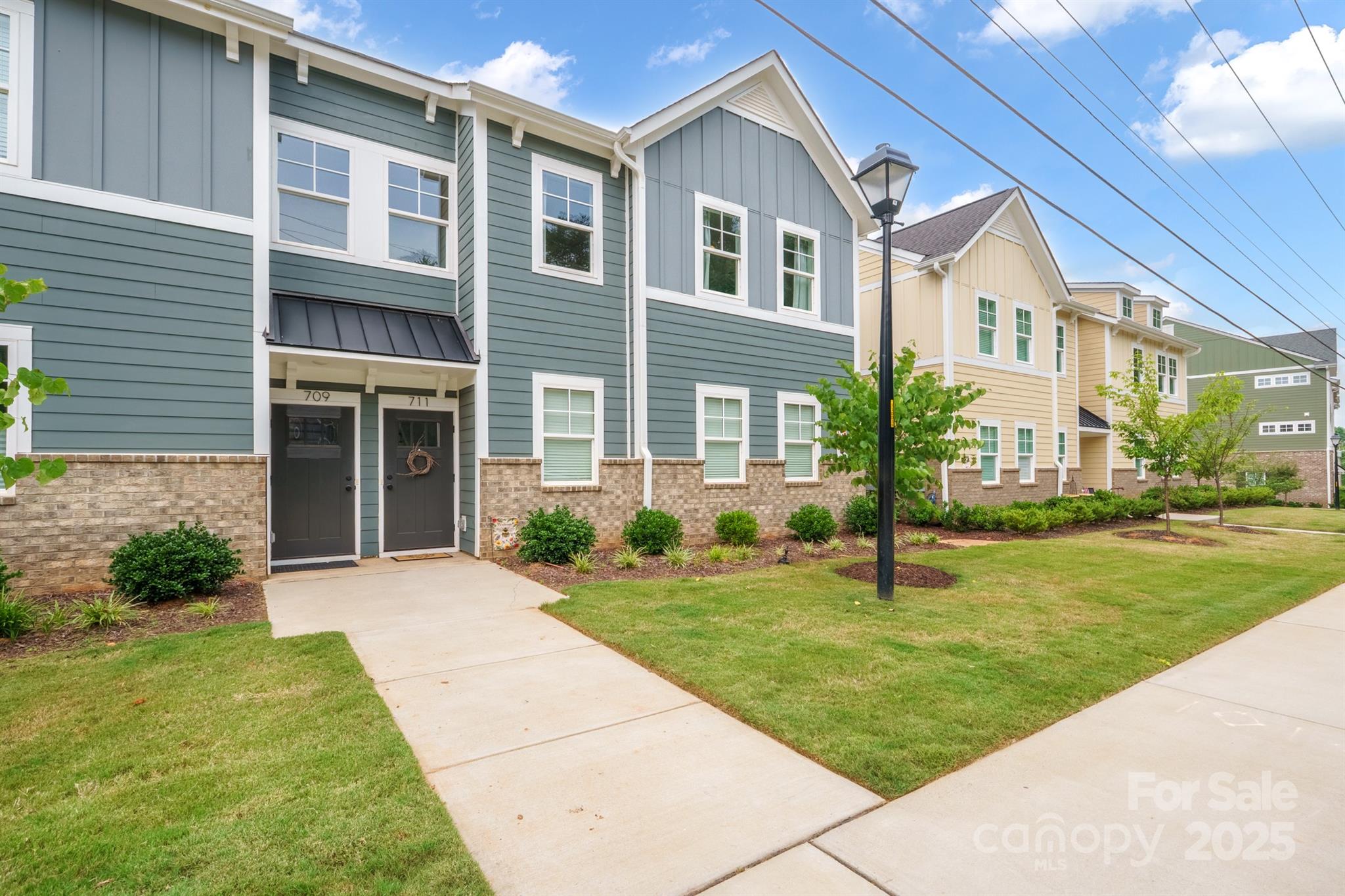 711 Beaty Street, Davidson, NC. property listing photo