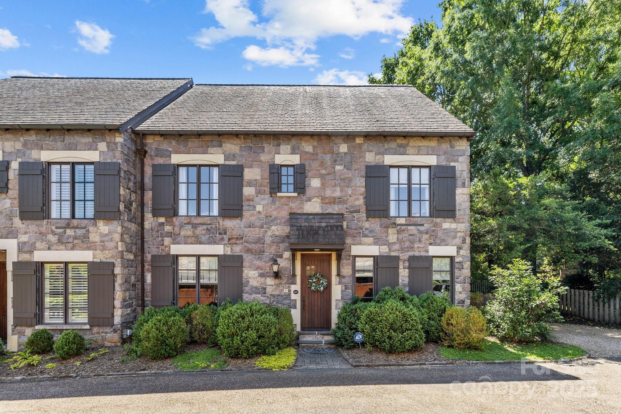 1625 Bibury Lane, Charlotte, NC. property listing photo