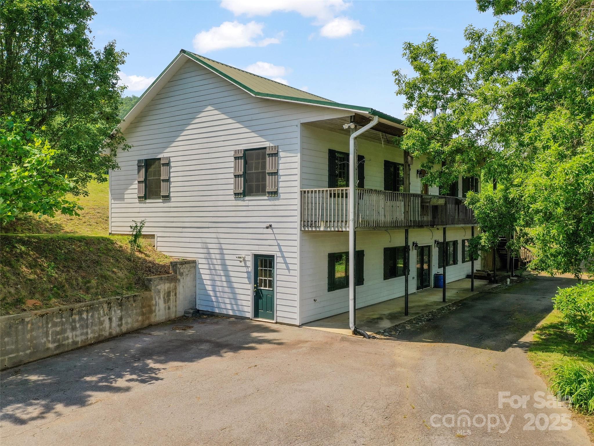 126 Sweetwater Drive, Canton, NC. property listing photo