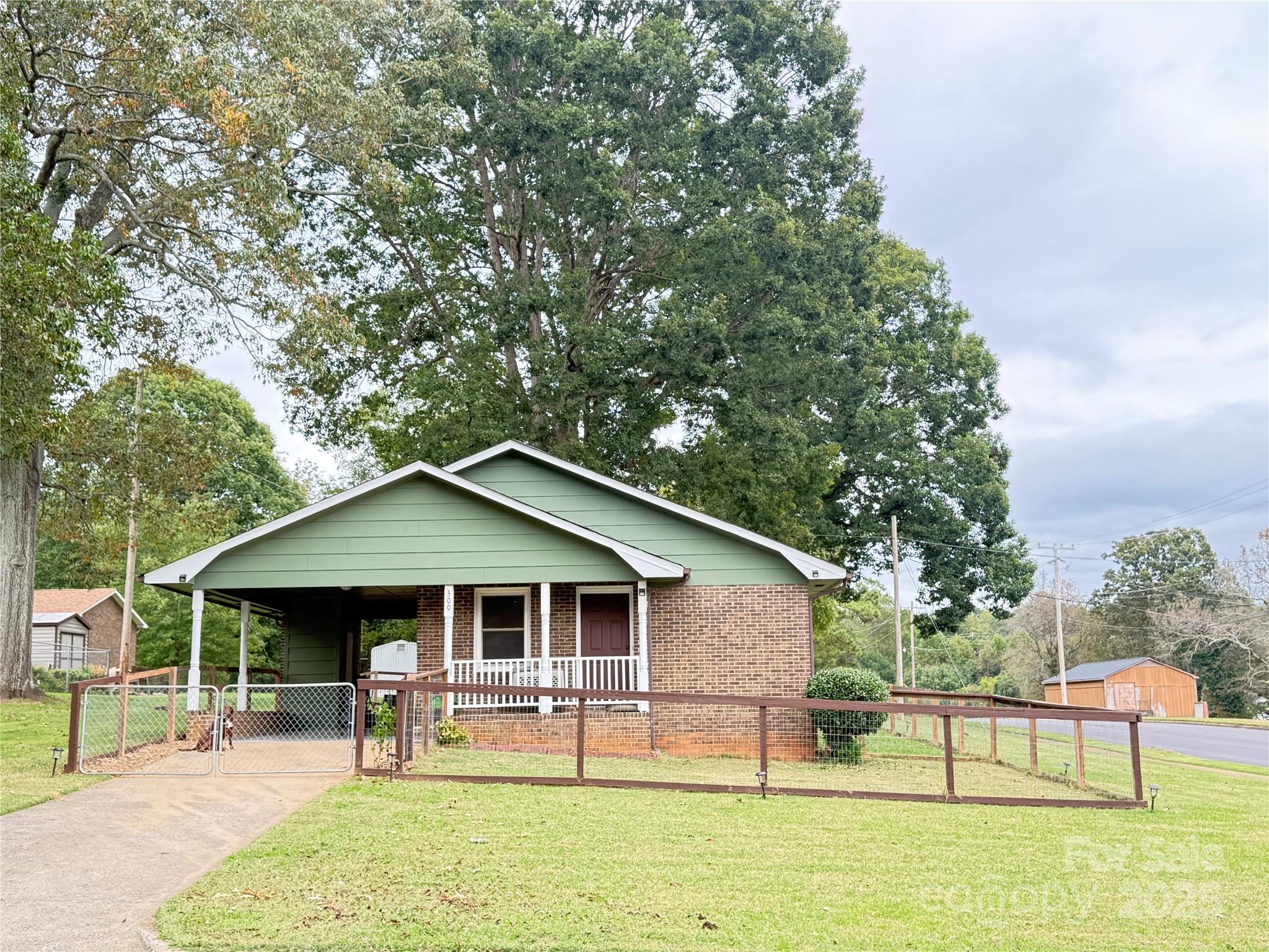 300 Watterson, Kings Mountain, NC. property listing photo